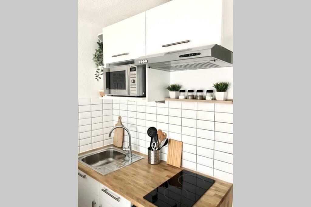 Charmant Studio A 400M De La Plage Avec Piscine Guidel Exterior foto